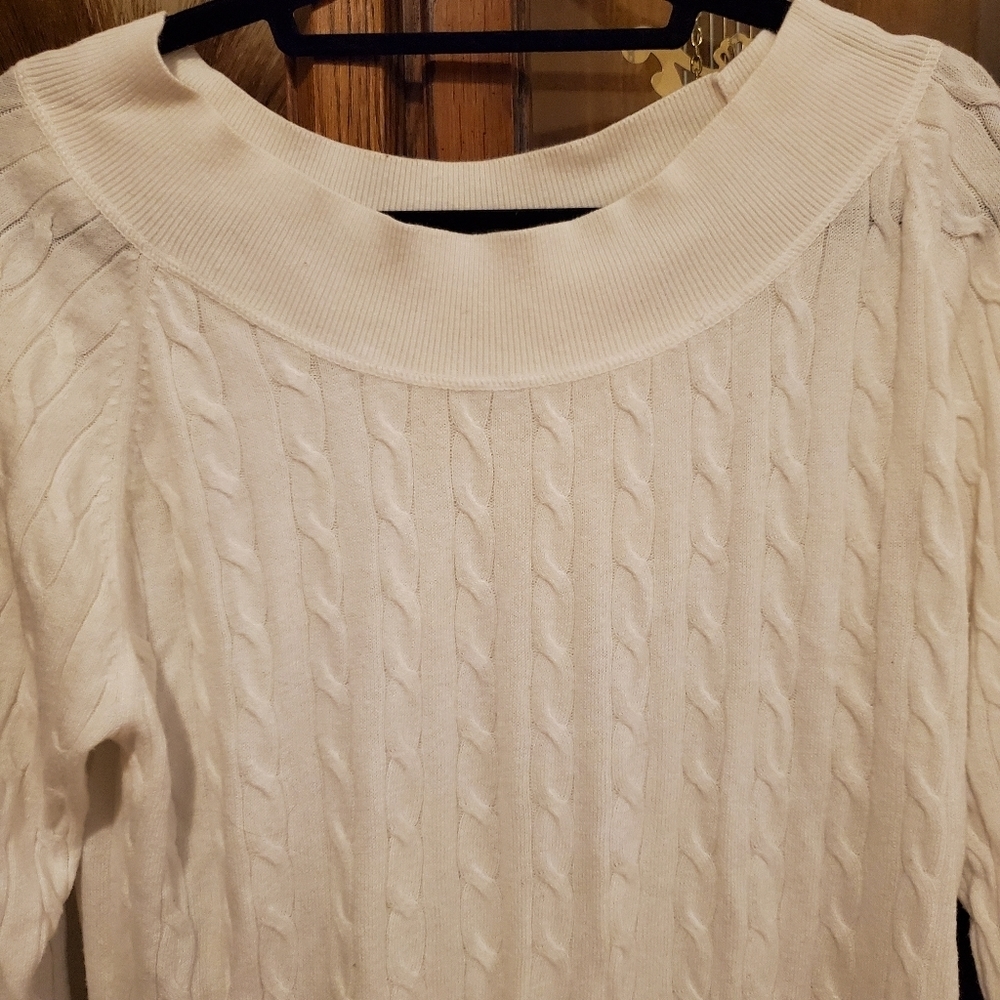 New York & Company Women's Scoop Neck Sweater - Picture 4 of 7